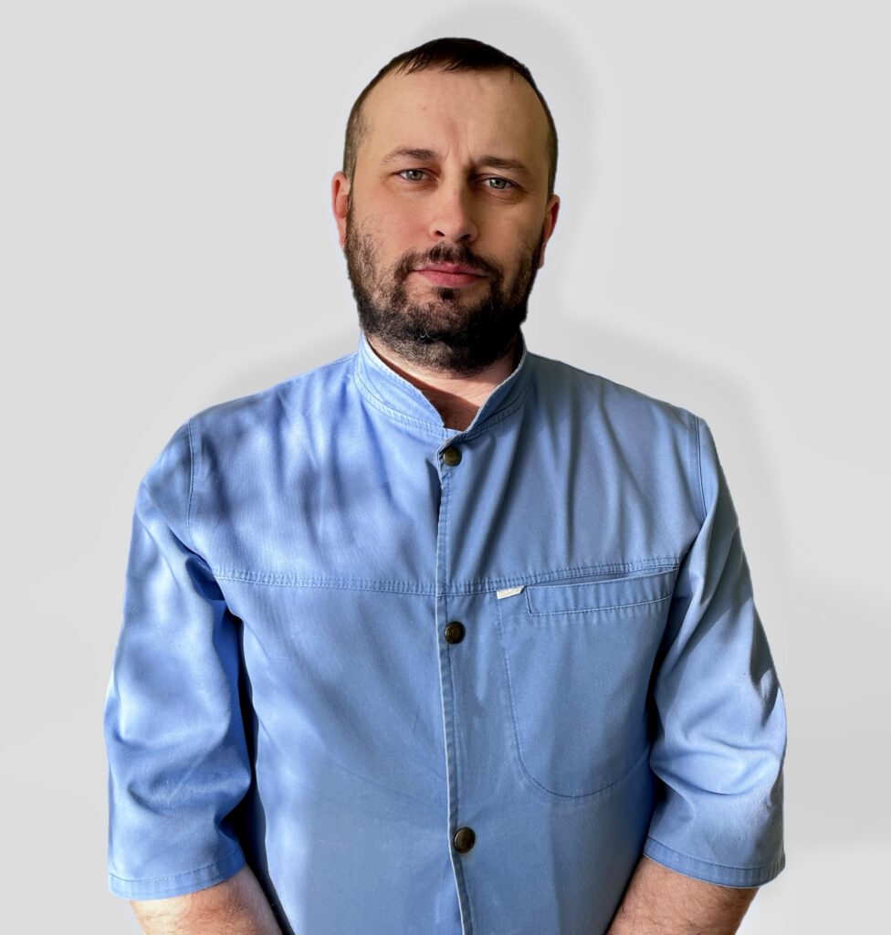 Осадчий Антон Олександрович – лікар стоматолог-хірург