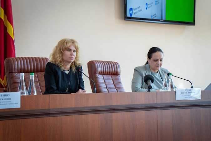 26 травня у Житомирській обласній військовій адміністрації відбулася робоча зустріч із головою Національної служби здоров’я України Наталією Гусак 26 травня у Житомирській обласній військовій адміністрації відбулася робоча зустріч із головою Національної служби здоров’я України Наталією Гусак